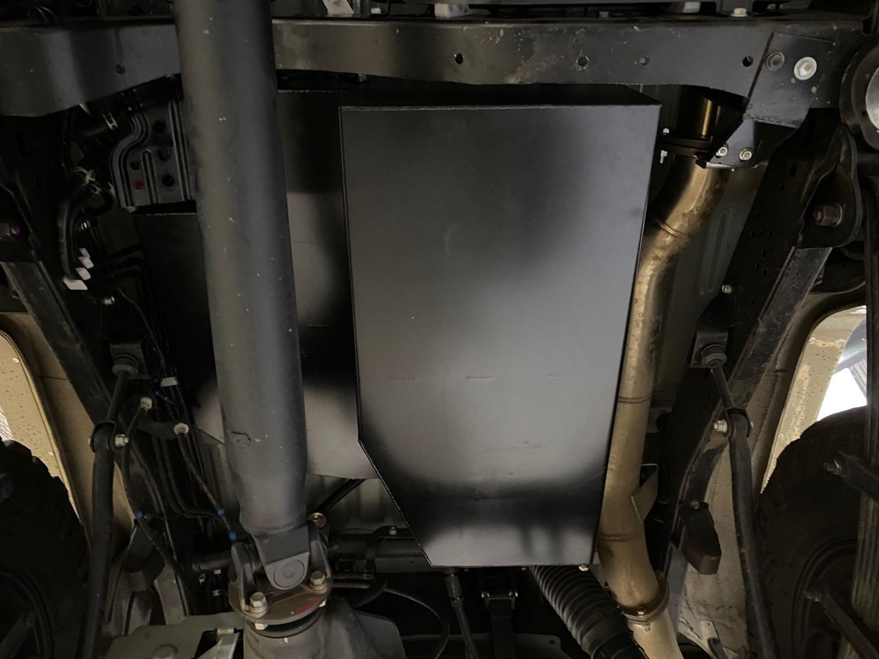 Toyota Land Cruiser VDJ78 90L Stainless Water Tank | Long Range